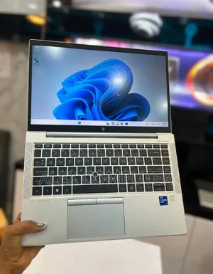 New Laptop HP EliteBook 840 G8 16GB Intel Core i7 SSD 512GB