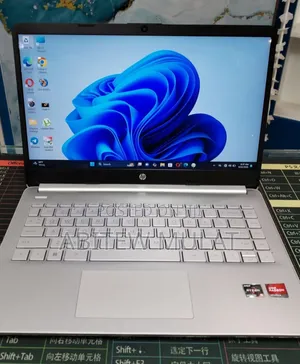 New Laptop HP Stream Notebook 8GB AMD Ryzen 5 SSD 512GB