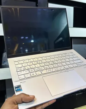 New Laptop Asus Zenbook S 14 OLED 16GB Intel Core i9 SSD 512GB