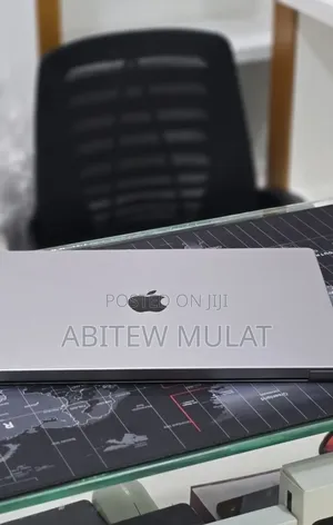 New Laptop Apple MacBook Pro 2023 M2 16GB Apple M2 SSD 512GB