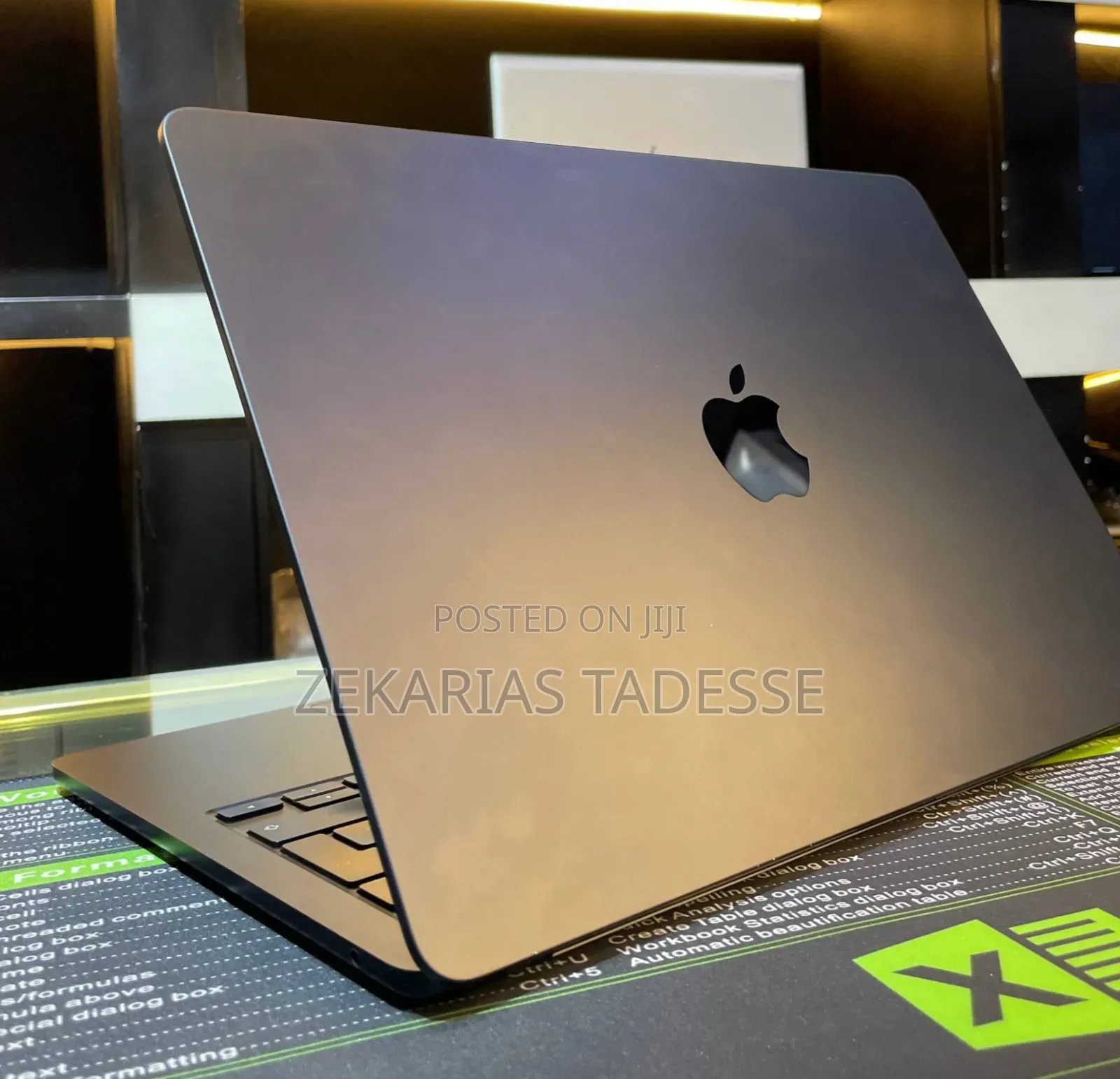 New Laptop Apple MacBook Air 2022 M2 8GB Apple M2 SSD 512GB
