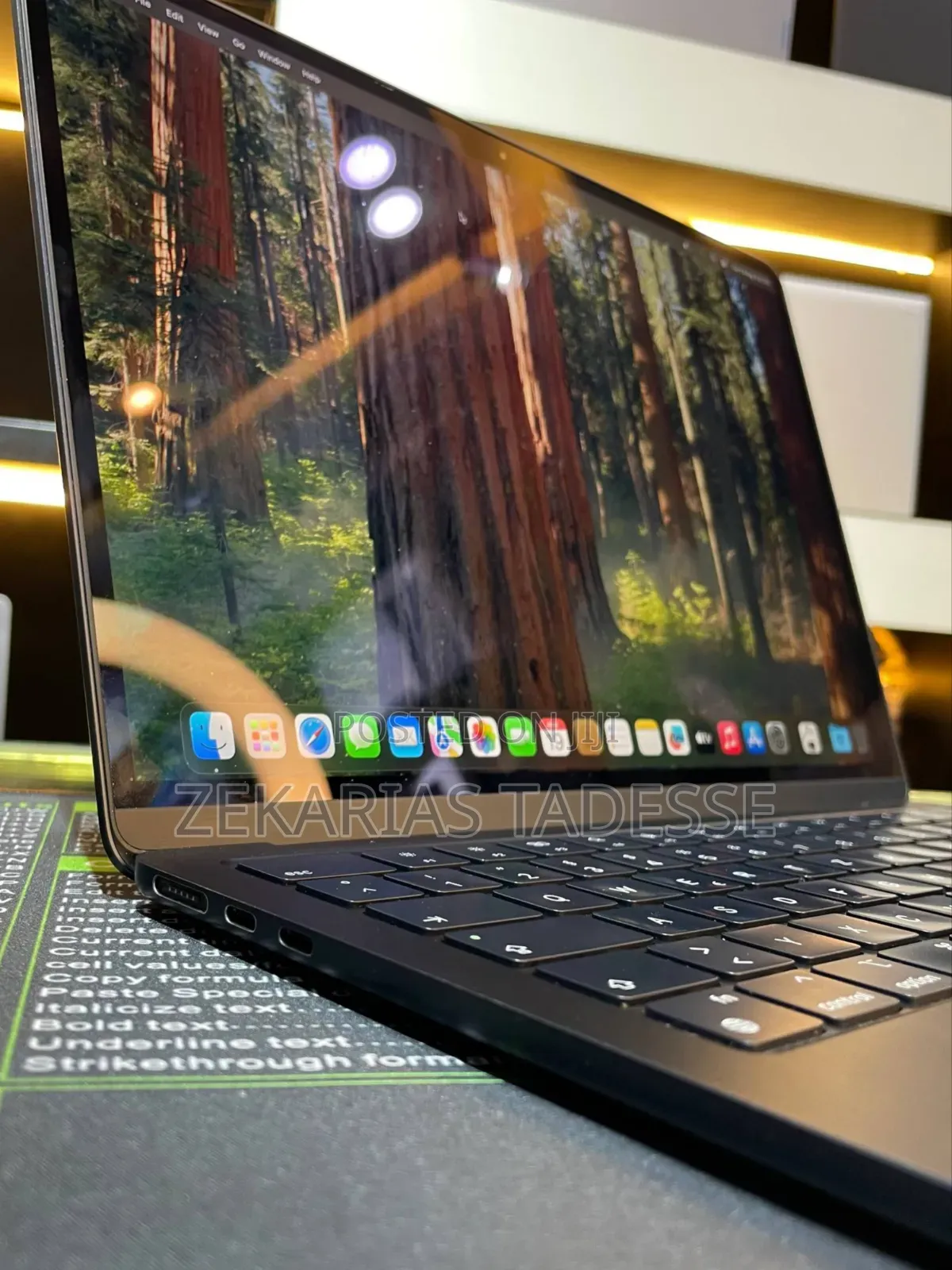 New Laptop Apple MacBook Air 2022 M2 8GB Apple M2 SSD 512GB