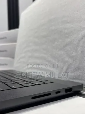 New Laptop Apple MacBook Pro 2024 M4 Max 48GB Apple M4 Max SSD 2T