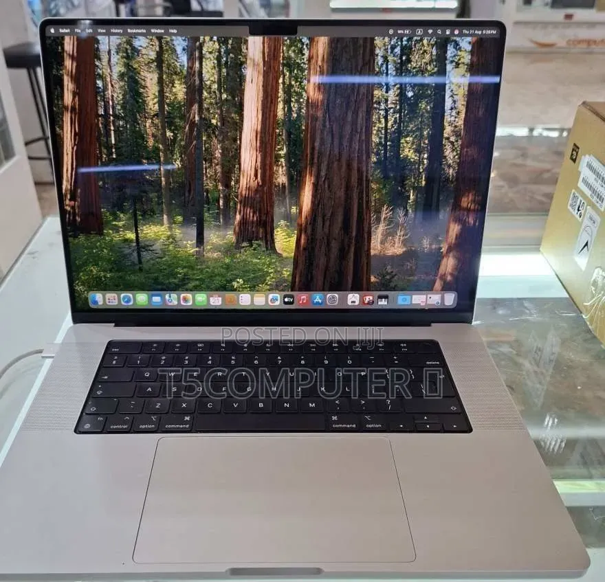 New Laptop Apple MacBook Pro 2021 M1 16GB Apple M1 Pro SSD 512GB