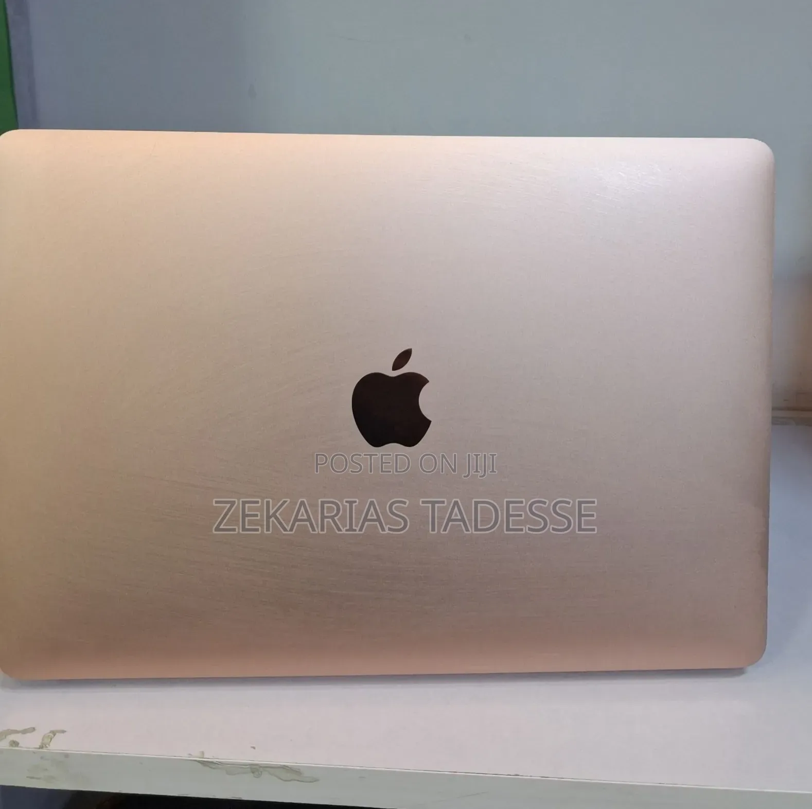 New Laptop Apple MacBook Air 2020 8GB Intel Core i5 SSD 256GB