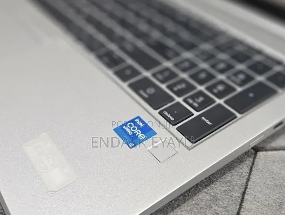 New Laptop HP EliteBook 840 G8 16GB Intel Core i5 SSD 512GB