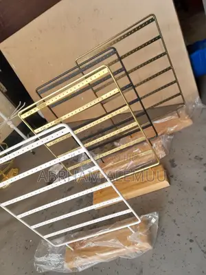 Jewlry Display | የጌጣጌጥ መስቀያ