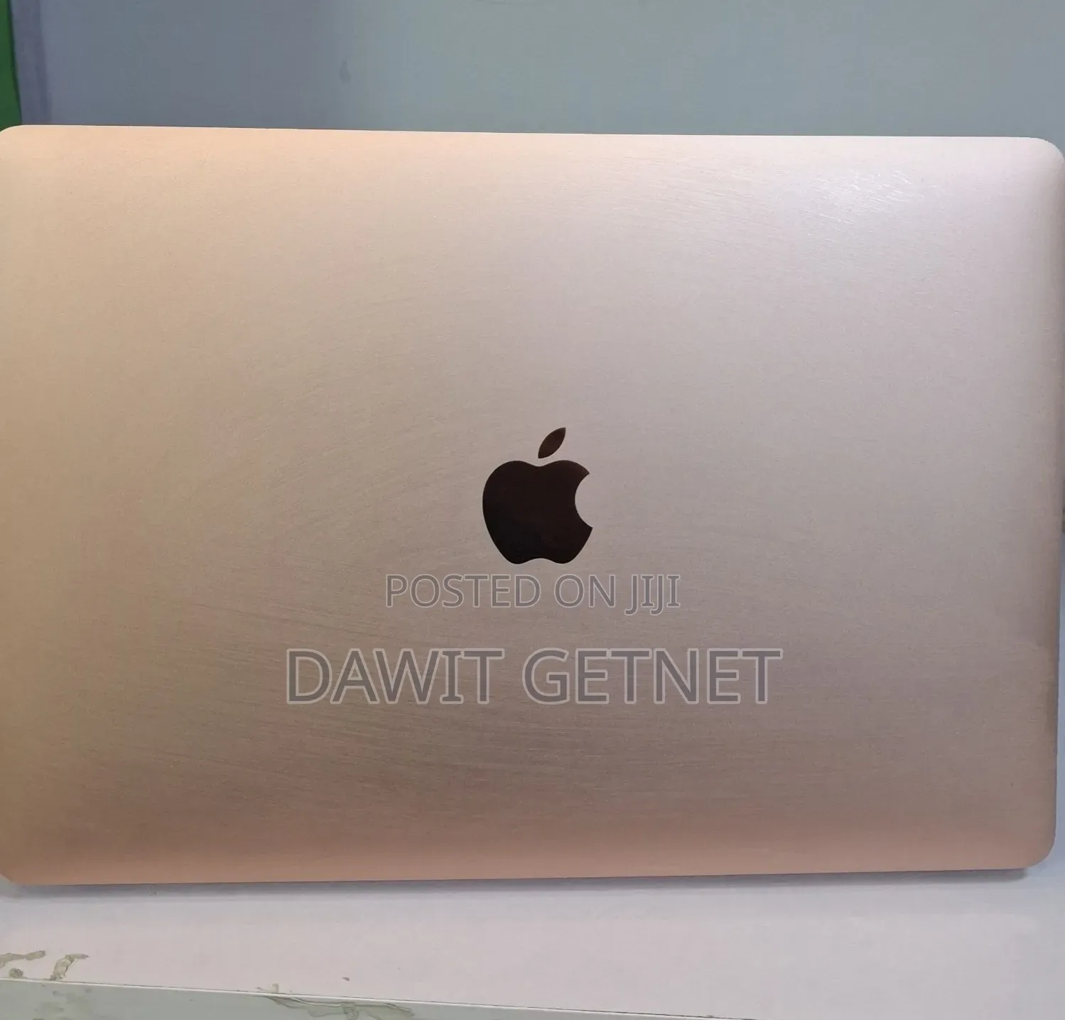 New Laptop Apple MacBook Air 2020 8GB Apple M1 SSD 256GB
