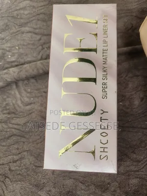 Lip Liner M N