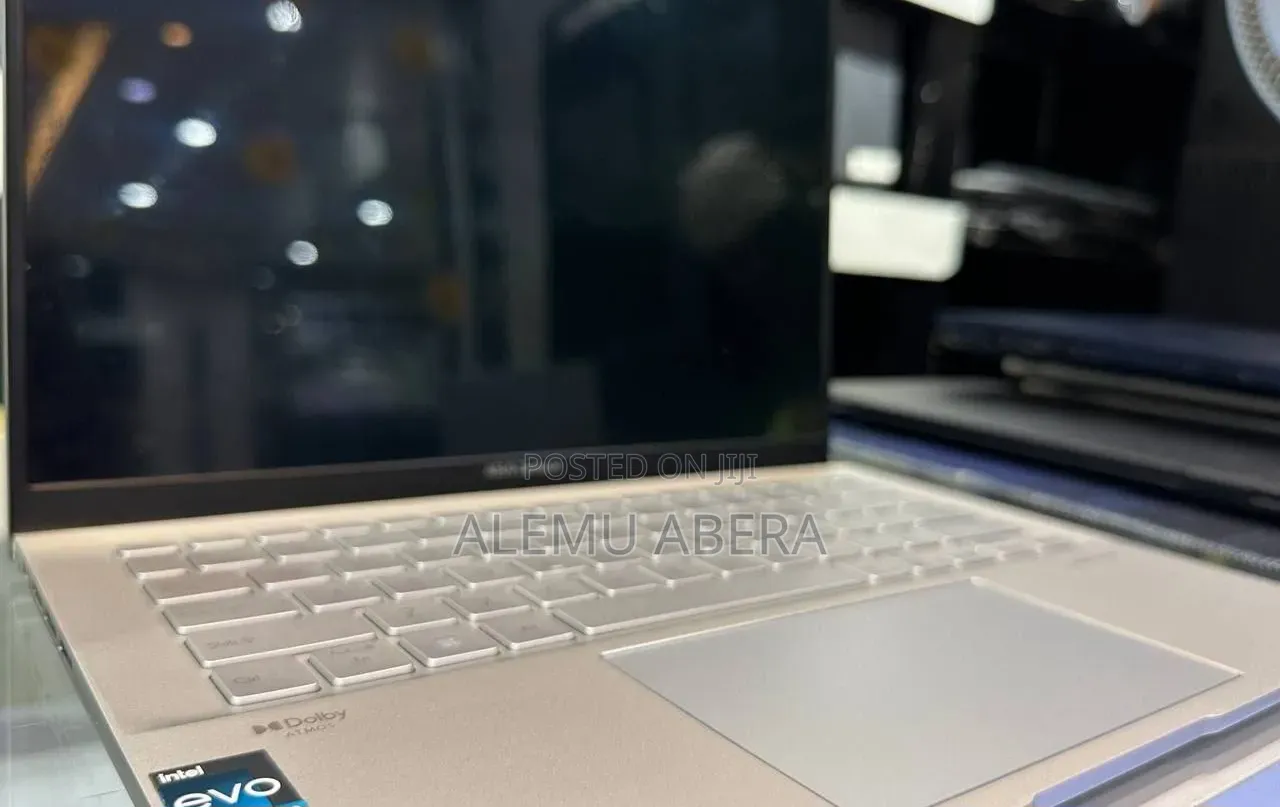 New Laptop Asus Zenbook 14 16GB Intel Core i9 SSD 512GB