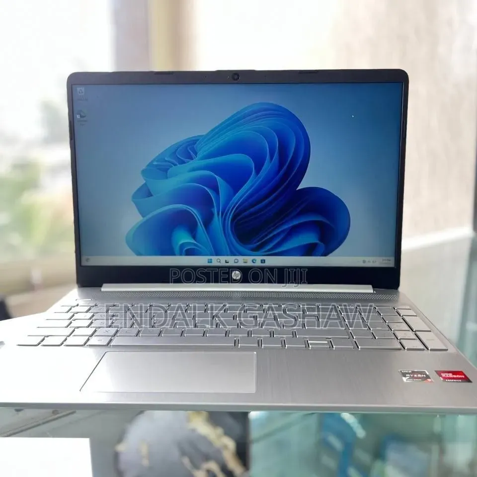 New Laptop HP Stream Notebook 8GB AMD Ryzen 5 SSD 512GB