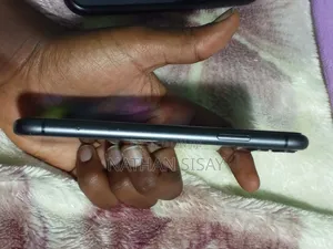 Apple iPhone 11 64 GB Black