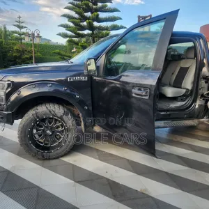 Ford F-150 2018 Matt Black