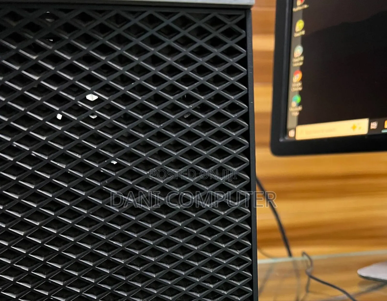 New Desktop Computer Dell OptiPlex 5050 8GB Intel Core i7 HDD 512GB