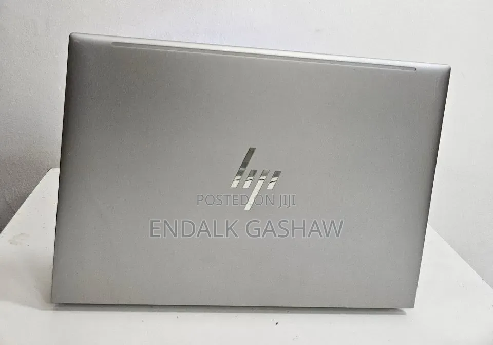 New Laptop HP ZBook Firefly 14 G10 16GB Intel Core i5 SSD 512GB