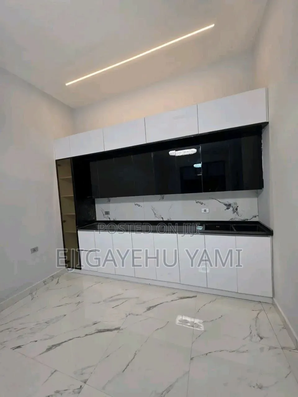 Furnished 3bdrm Villa in Villa, Bole for sale