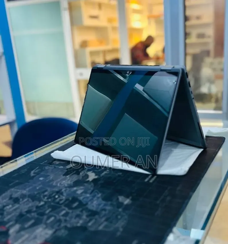 New Laptop HP OmniBook X Flip 14" 16GB Intel Core Ultra 7 SSD 1T