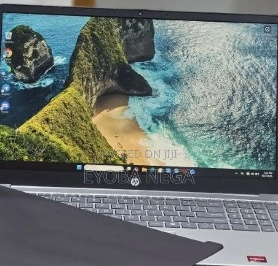 New Laptop HP Stream Notebook 8GB AMD Ryzen 5 SSD 512GB