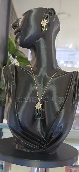 Earing With Necklace