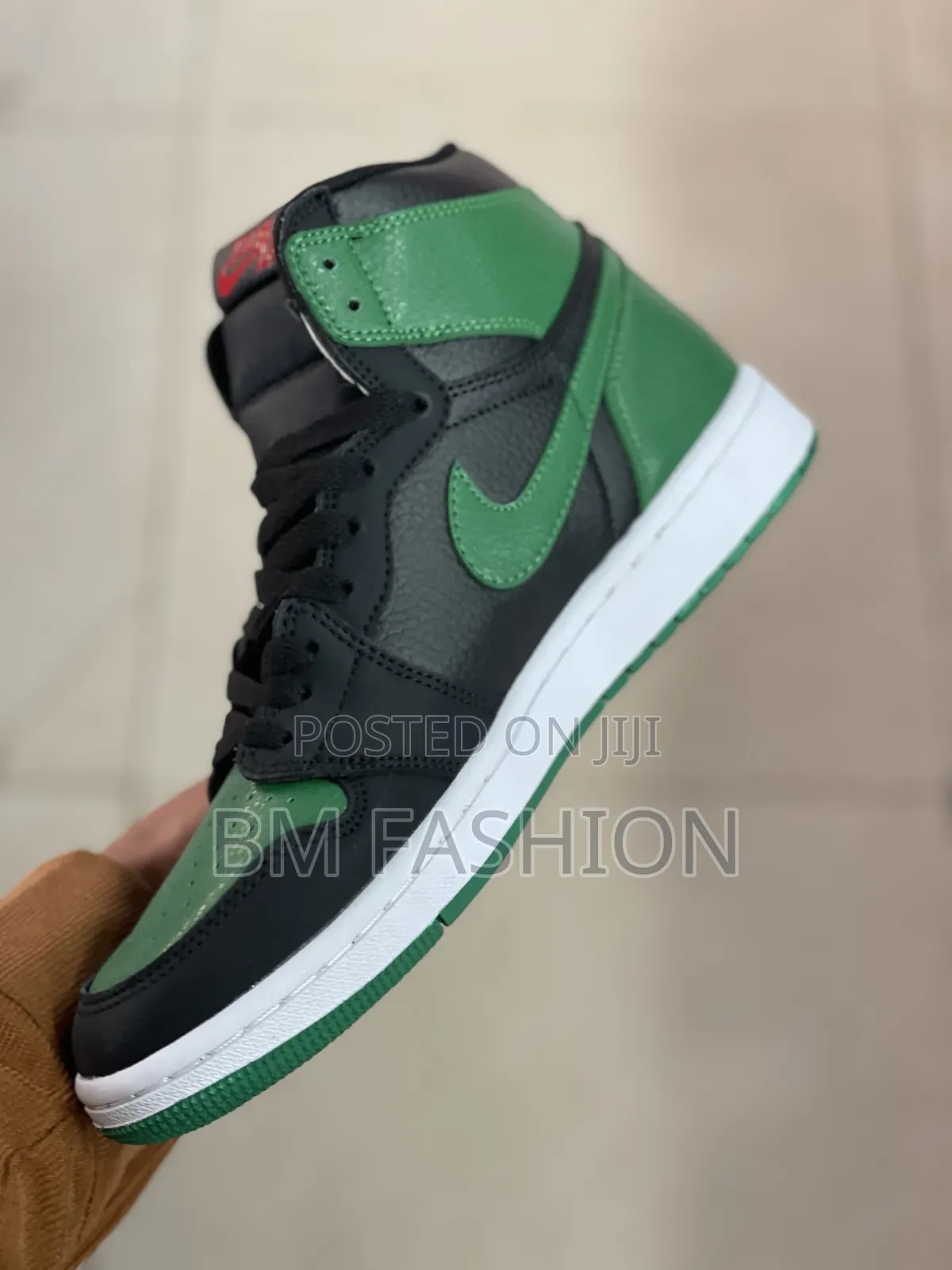 Nike Air Jordan 1 Retro High OG "Pine Green 2.0" Sneakers