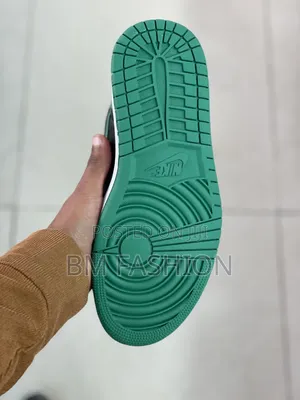 Nike Air Jordan 1 Retro High OG "Pine Green 2.0" Sneakers
