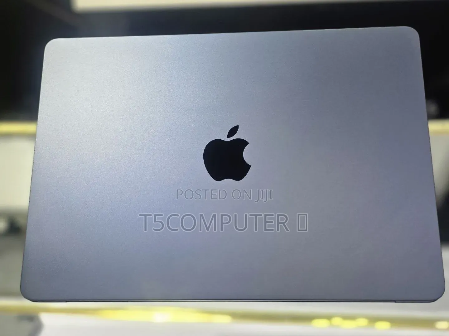 New Laptop Apple MacBook Air 2024 M3 8GB Apple M3 SSD 256GB