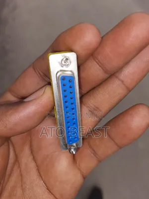 DB25 Female-to-Female Mini Gender Changer.