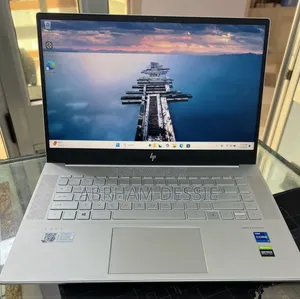 New Laptop HP 16GB Intel Core i7 SSD 512GB