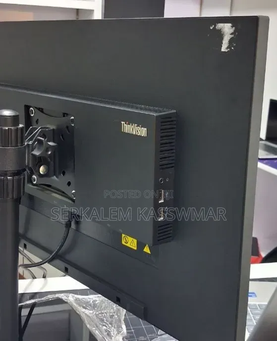 1Brand New LENOVO 27" Inch Frameless Monitor 2022/23 Br