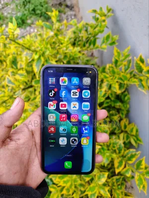 Apple iPhone 11 64 GB Black
