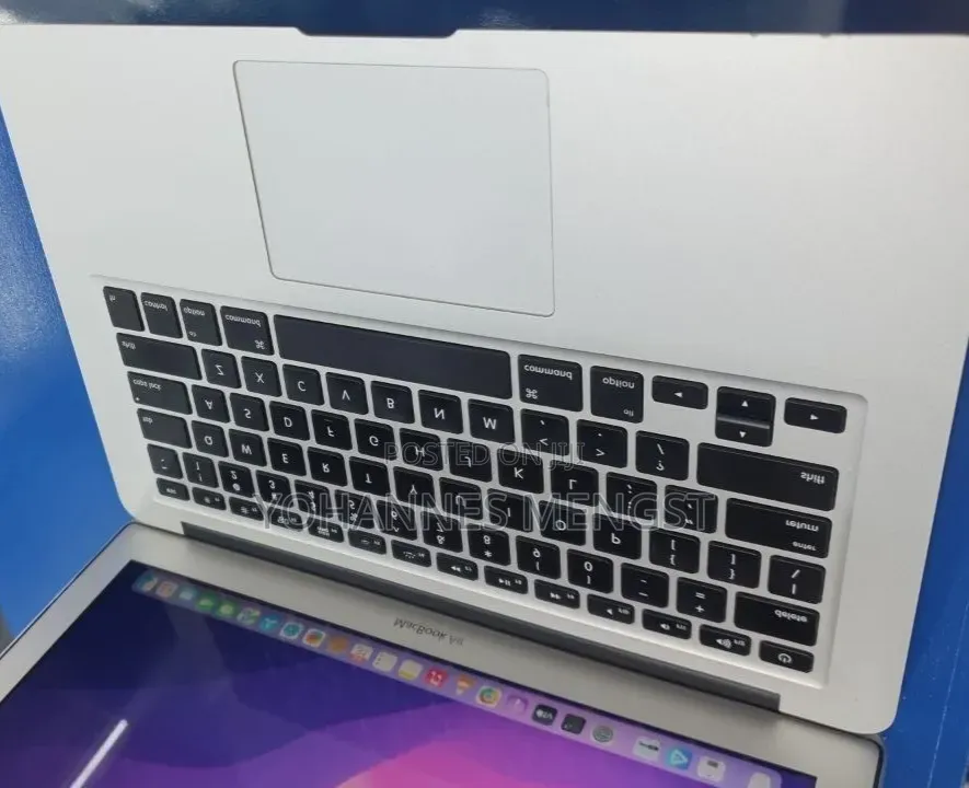 New Laptop Apple MacBook Air 2017 16GB Intel Core i7 SSD 128GB