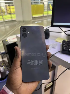 Samsung Galaxy A06 64 GB Black