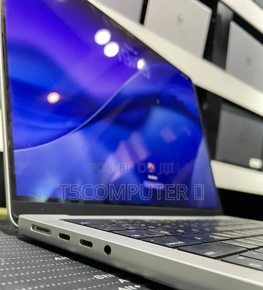 New Laptop Apple MacBook Pro 2021 M1 16GB Apple M1 Pro SSD 512GB