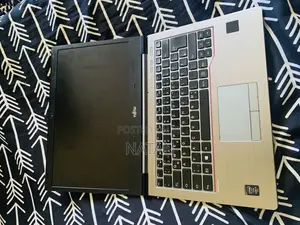 Laptop Fujitsu Lifebook U745 16GB Intel Core i5 SSD 250GB