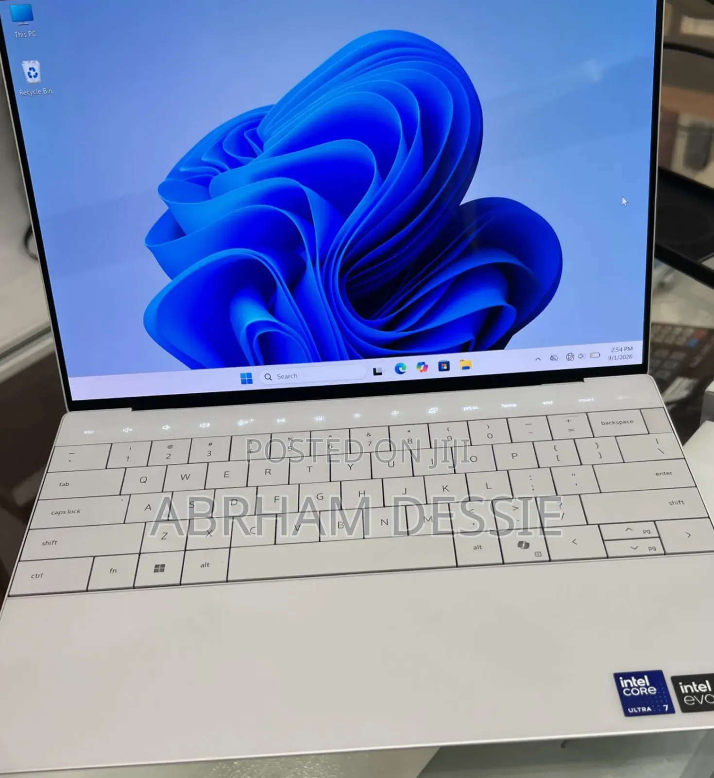 New Laptop Dell 16GB Intel Core Ultra 7 SSD 512GB