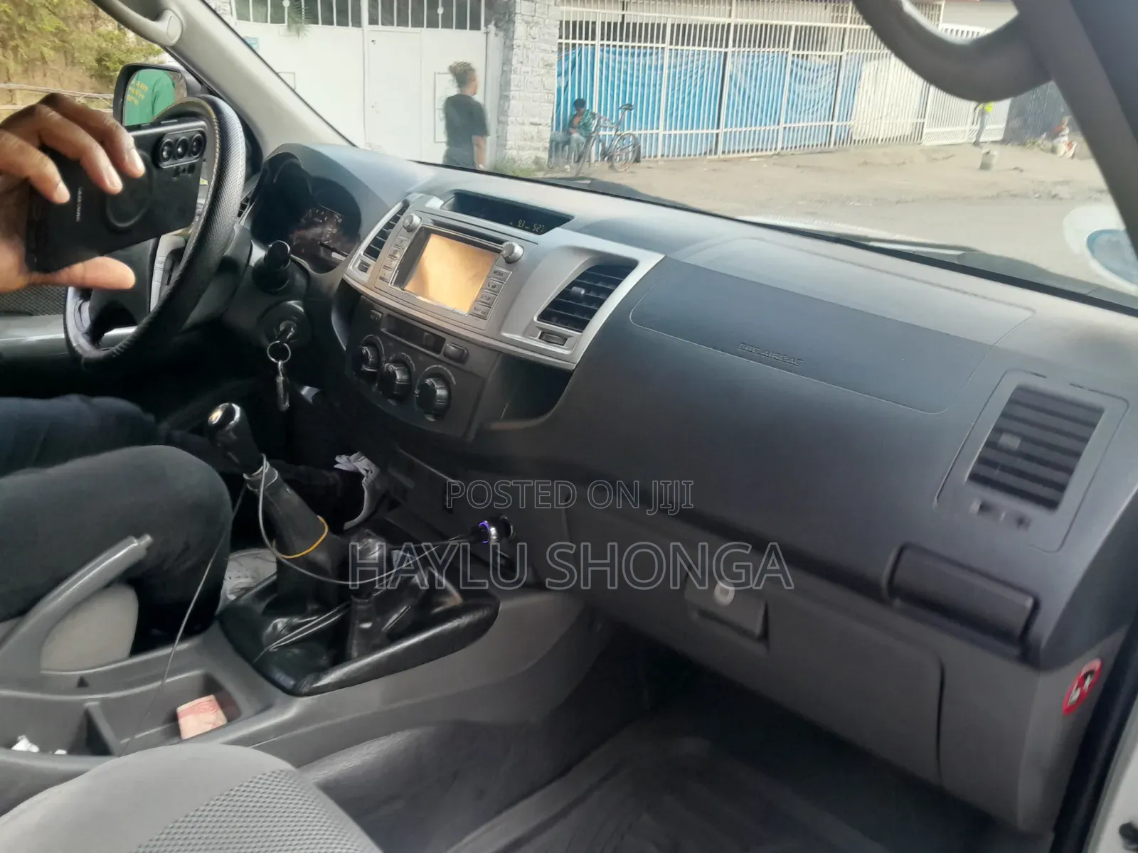 Toyota Hilux 2013 Silver