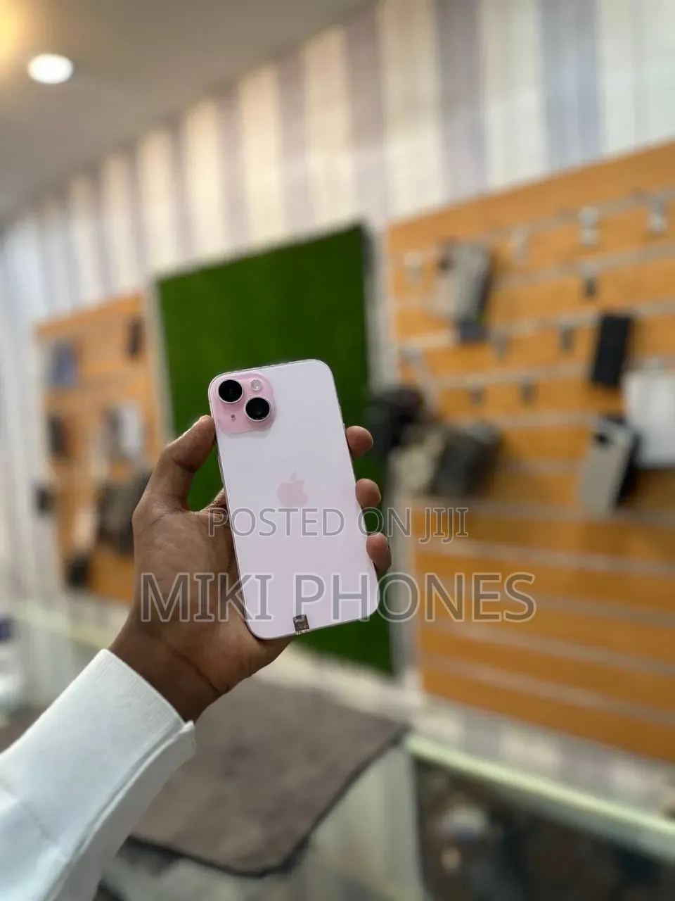 Apple iPhone 15 128 GB Pink