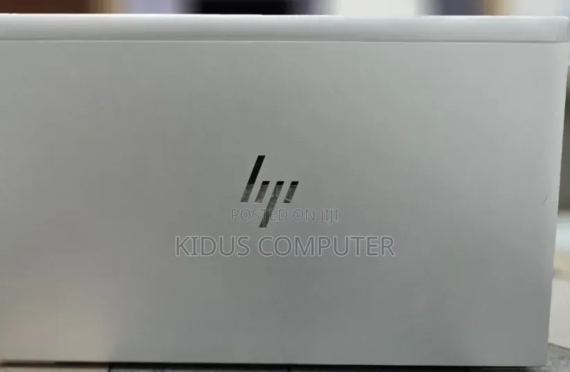 New Laptop HP EliteBook 845 G8 16GB Intel Core i5 SSD 512GB