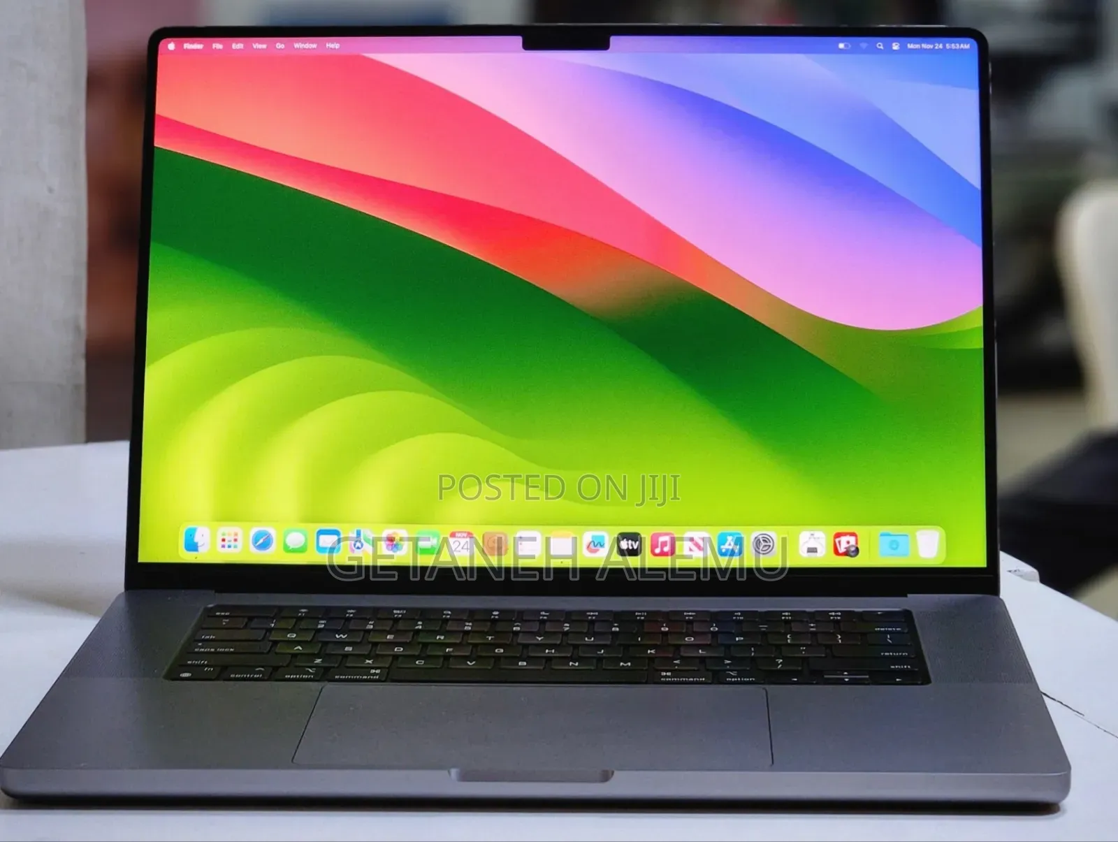 New Laptop Apple MacBook Pro 2021 M1 32GB Apple M1 Pro SSD 512GB