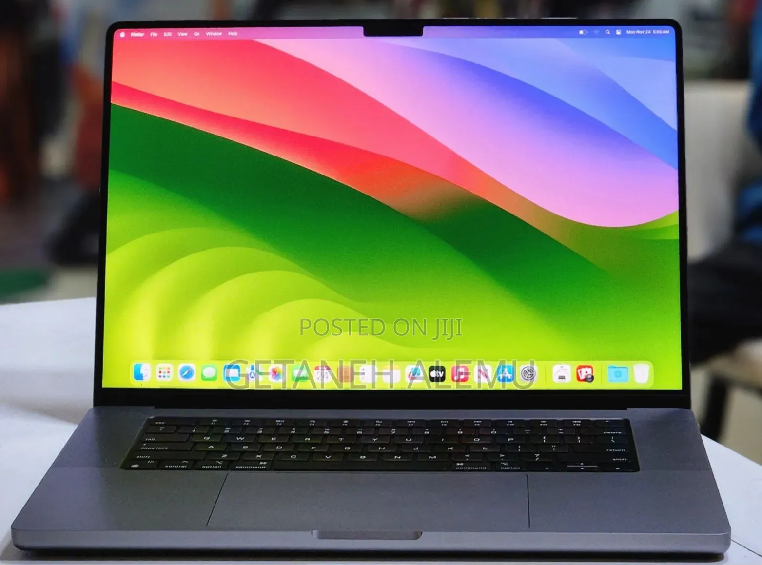 New Laptop Apple MacBook Pro 2021 M1 32GB Apple M1 Pro SSD 512GB