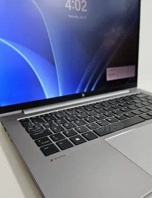 New Laptop HP ZBook Firefly 16 G10 16GB Intel Core i5 SSD 512GB