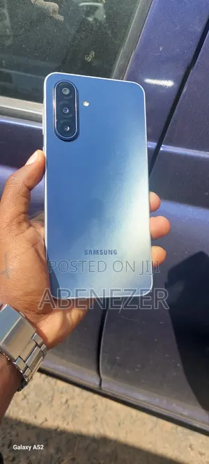 New Samsung Galaxy M17 5G 128 GB Blue
