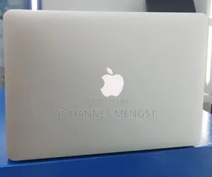 New Laptop Apple MacBook Air 2017 8GB Intel Core i7 SSD 128GB
