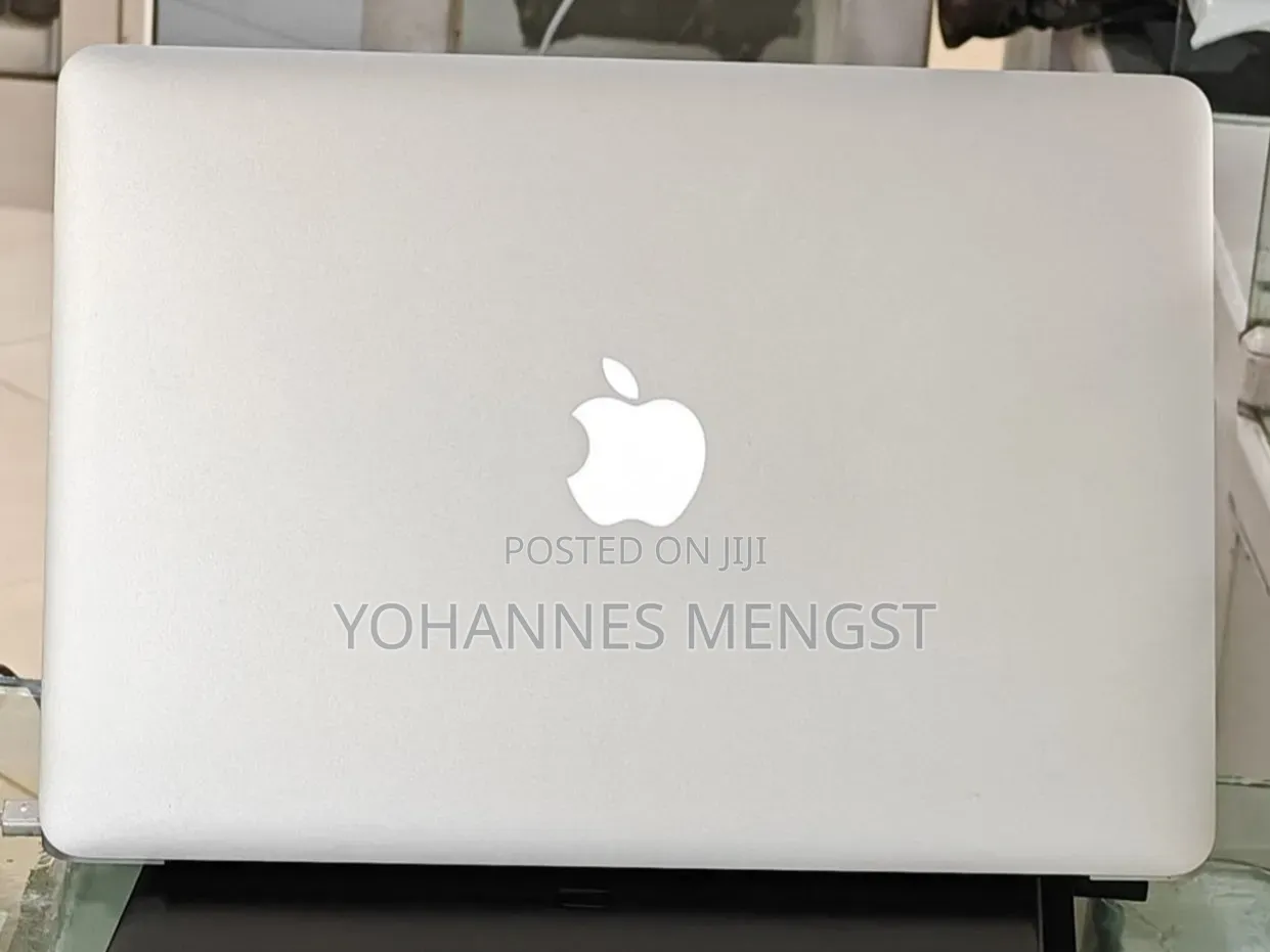 New Laptop Apple MacBook Air 2017 8GB Intel Core i7 SSD 128GB