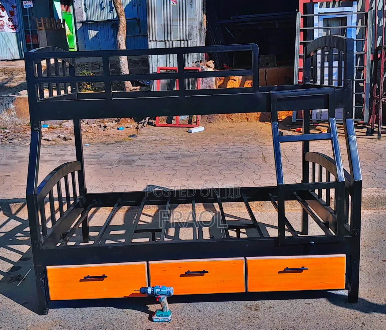 ተደራራቢ አልጋ Bunk Bed