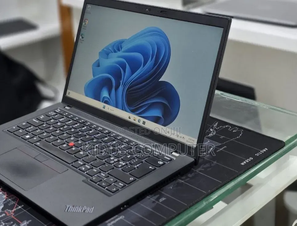 New Laptop Lenovo ThinkPad T14 8GB Intel Core i5 SSD 256GB