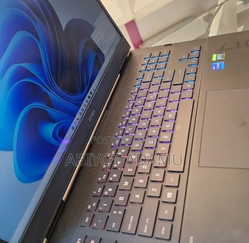 New Laptop HP Omen 16 16GB Intel Core i7 SSD 512GB