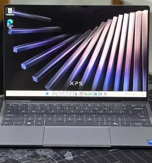 New Laptop Dell XPS 15 8GB Intel Core 5 SSD 512GB