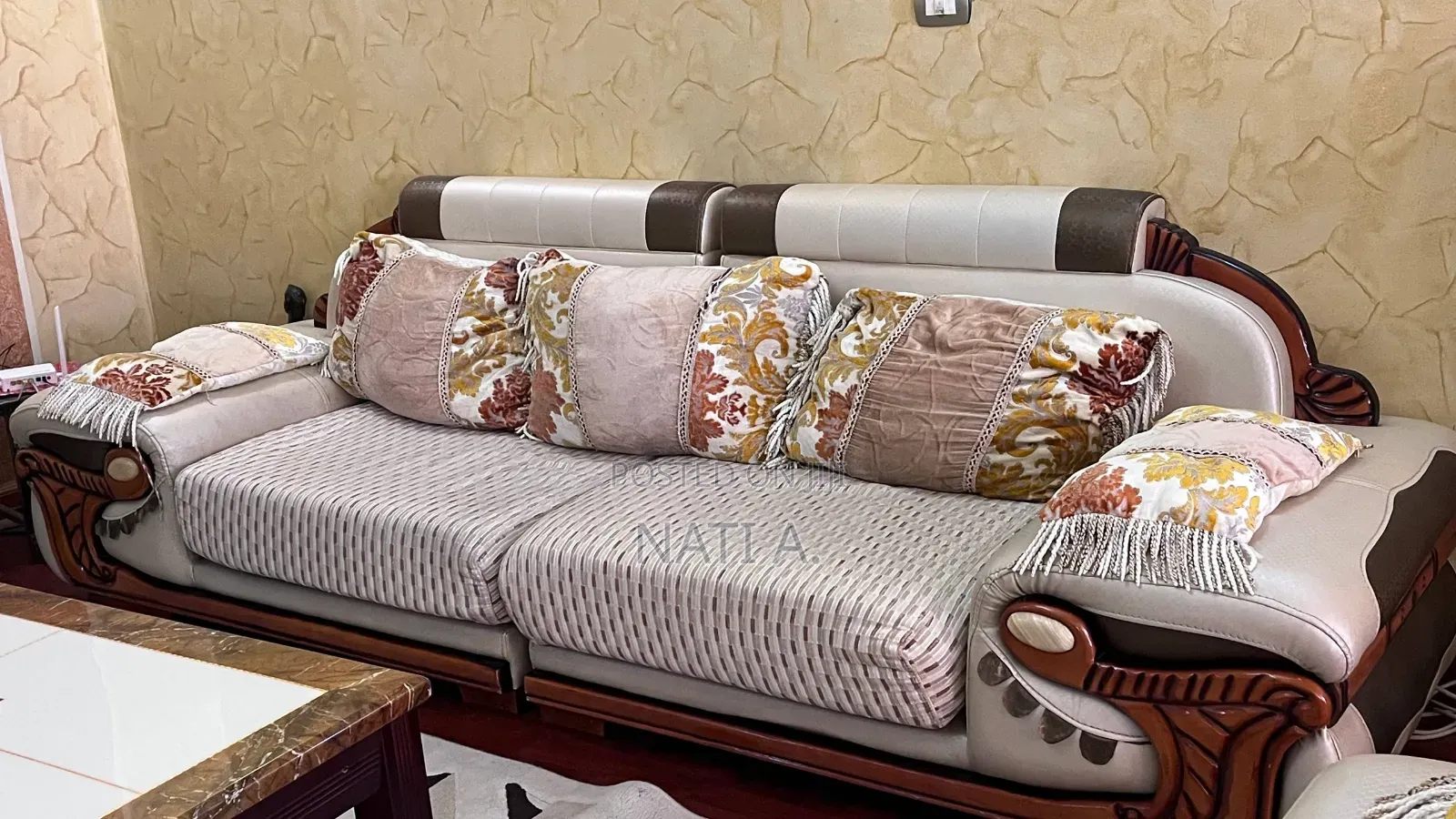 ሶፋ /Luxury Sofa Multi-Toned Beige and Brown Royal-Style Sofa