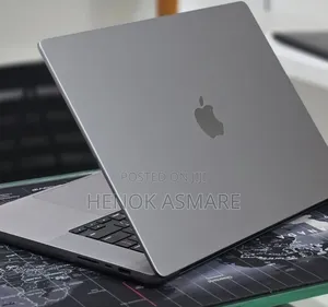 New Laptop Apple MacBook Pro 2023 M2 16GB Apple M2 SSD 512GB